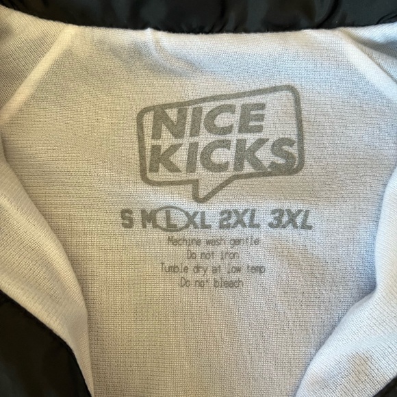 Nice Kicks Jacket - Picture 6 of 7